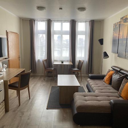 Pension Zum Alten Faehrhaus Росток Екстер'єр фото