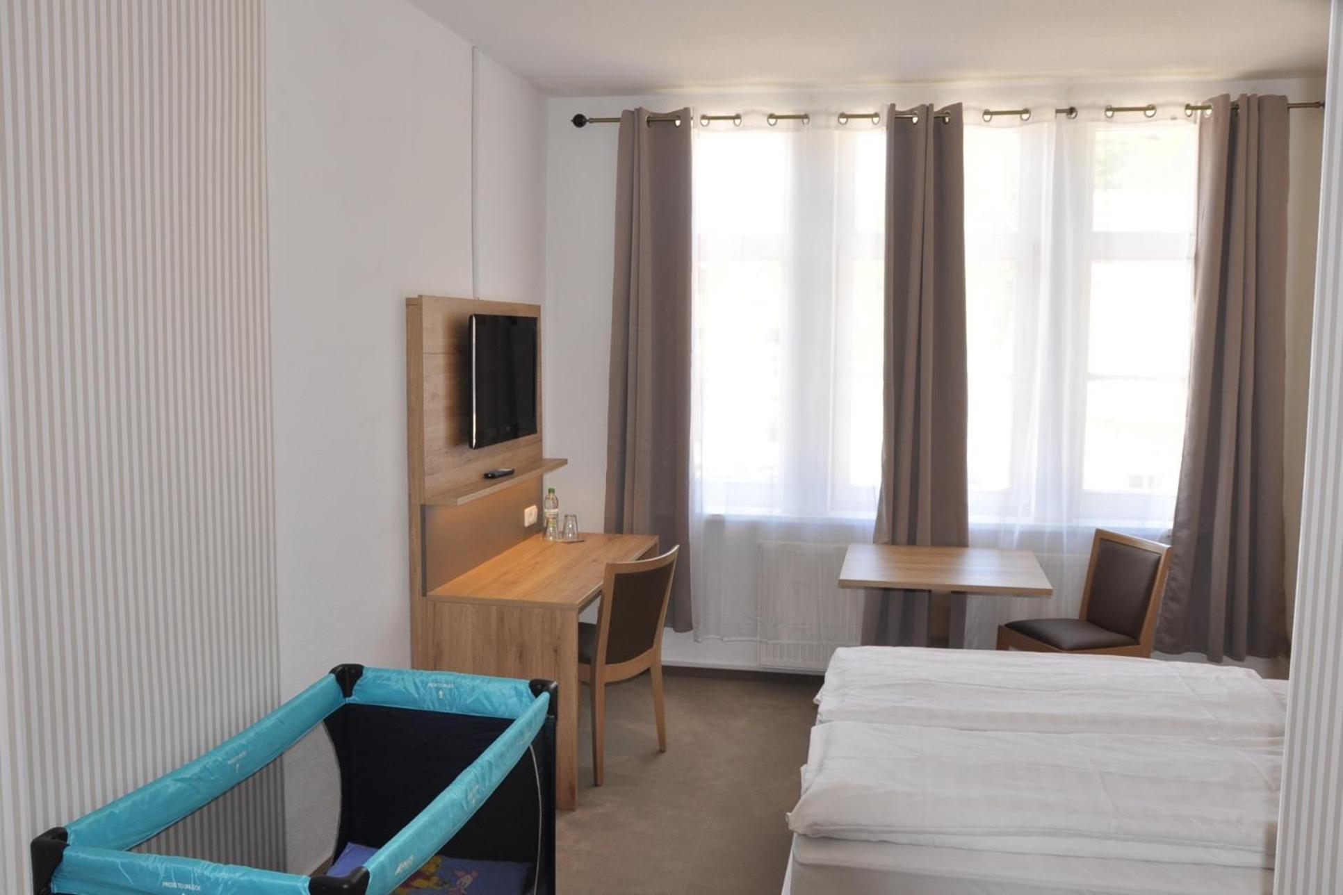 Pension Zum Alten Faehrhaus Росток Екстер'єр фото